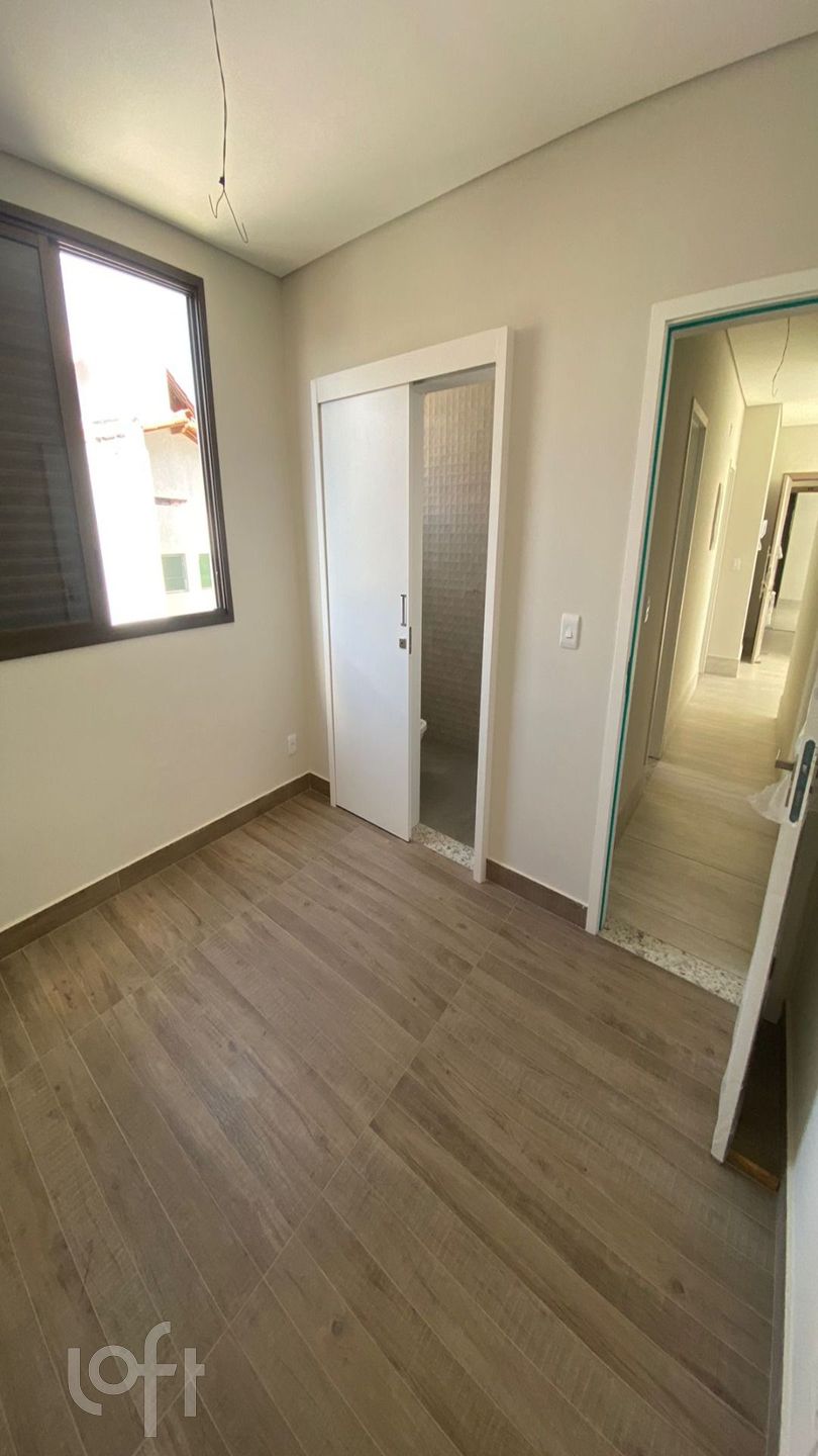 Apartamento à venda com 4 quartos, 156m² - Foto 11