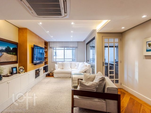 Apartamento com 123m², 3 dormitórios, 1 suíte, 2 vagas, Petrópolis em Porto Alegre