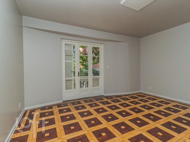 Apartamento com 106m², 3 dormitórios, 1 suíte, Moinhos de Vento em Porto Alegre