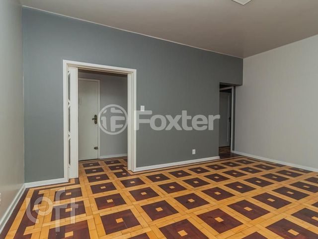 Apartamento com 106m², 3 dormitórios, 1 suíte, Moinhos de Vento em Porto Alegre