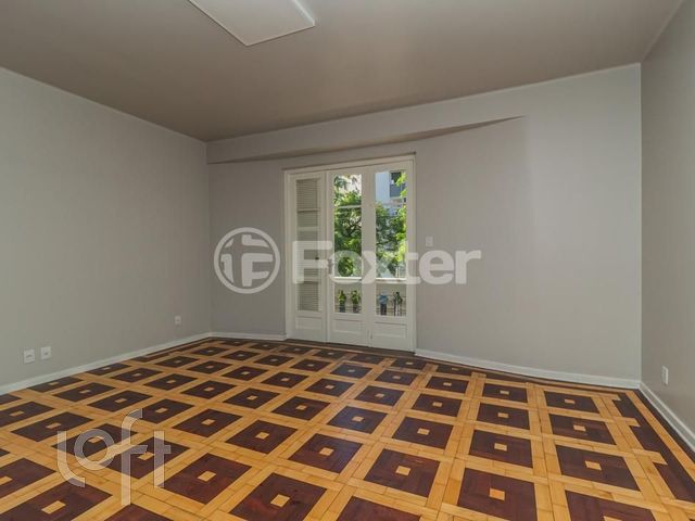 Apartamento com 106m², 3 dormitórios, 1 suíte, Moinhos de Vento em Porto Alegre