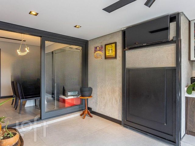 Apartamento com 92m², 2 dormitórios, 1 suíte, 1 vaga, Menino Deus em Porto Alegre