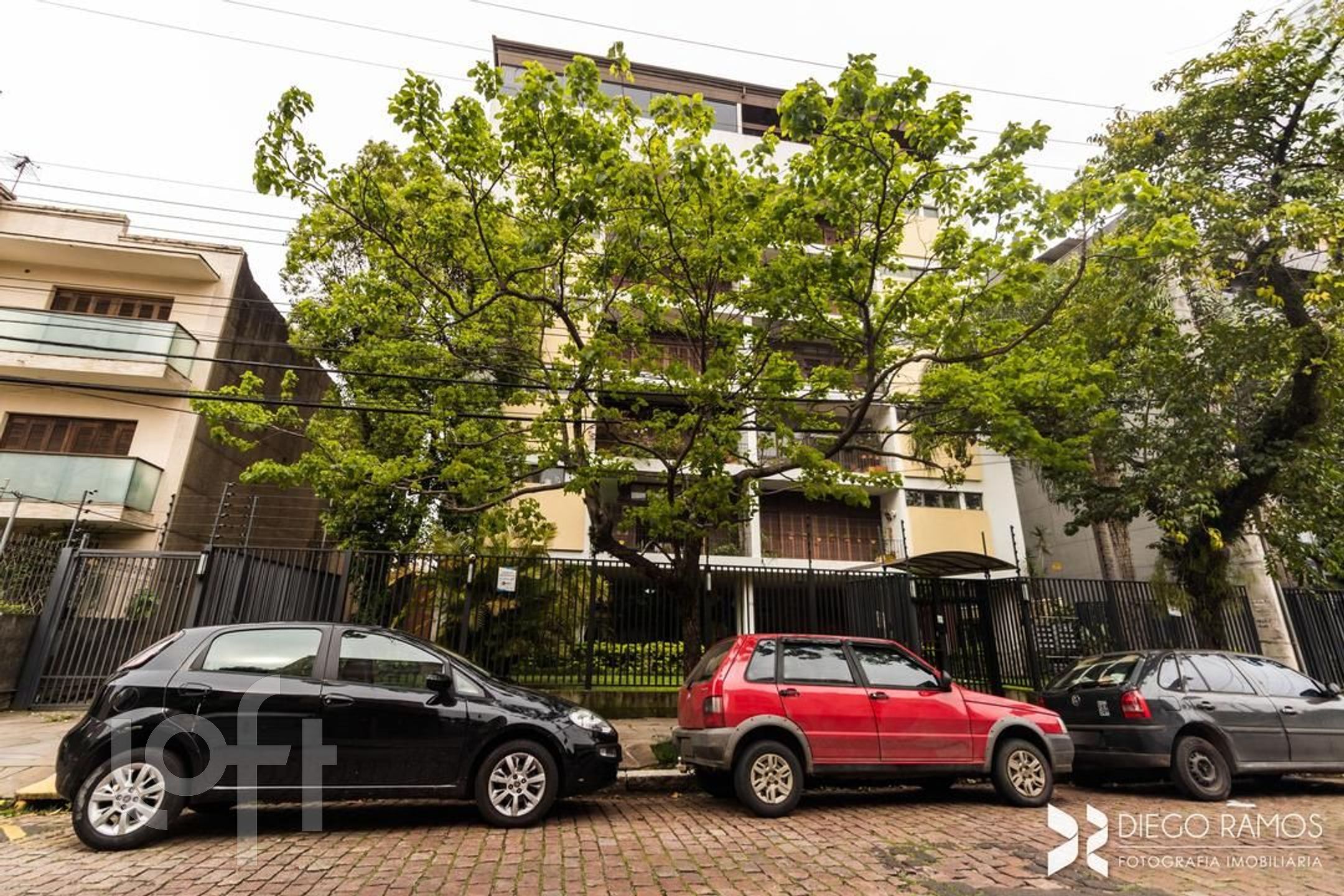 Apartamento com 512m², 4 dormitórios, 2 suítes, 1 vaga, Rio Branco em Porto Alegre