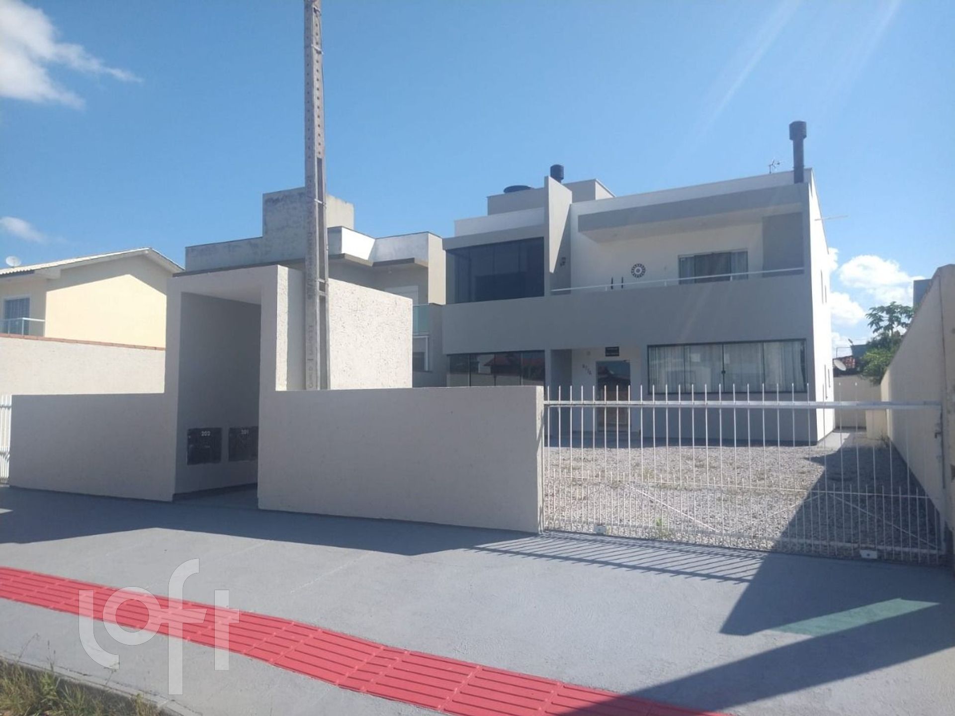 Apartamento à venda em Pinheira com 60 m², 2 quartos, 1 vaga
