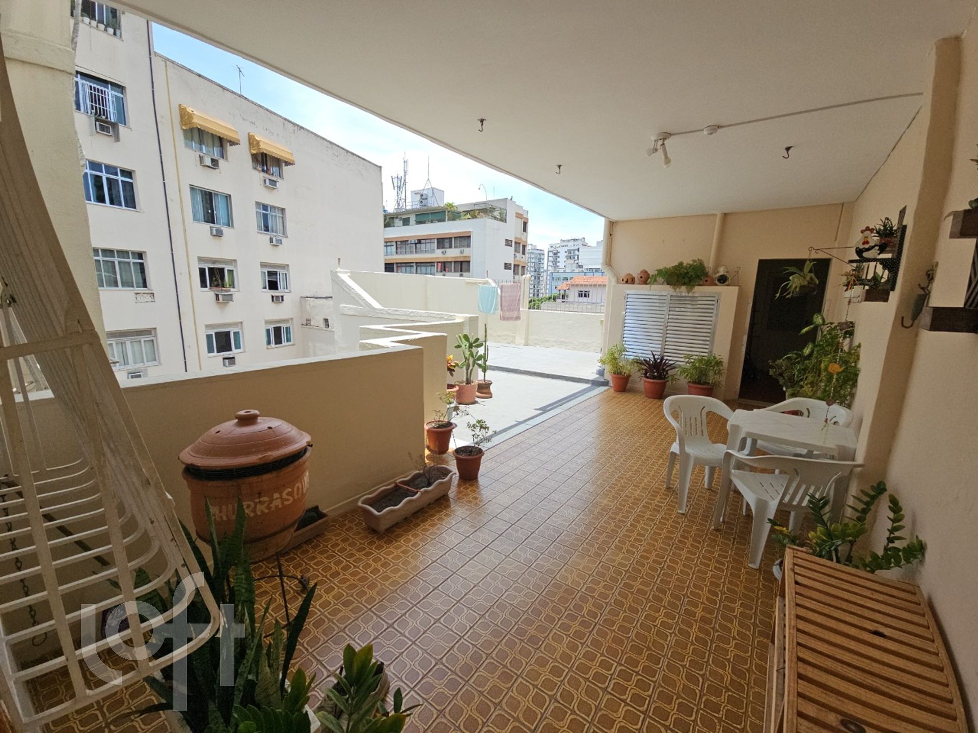 Apartamento à venda com 3 quartos, 160m² - Foto 9