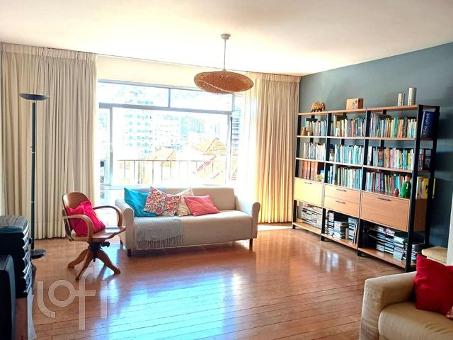 Apartamento com 120m², 3 dormitórios, 1 suíte, 1 vaga, Bom Fim em Porto Alegre