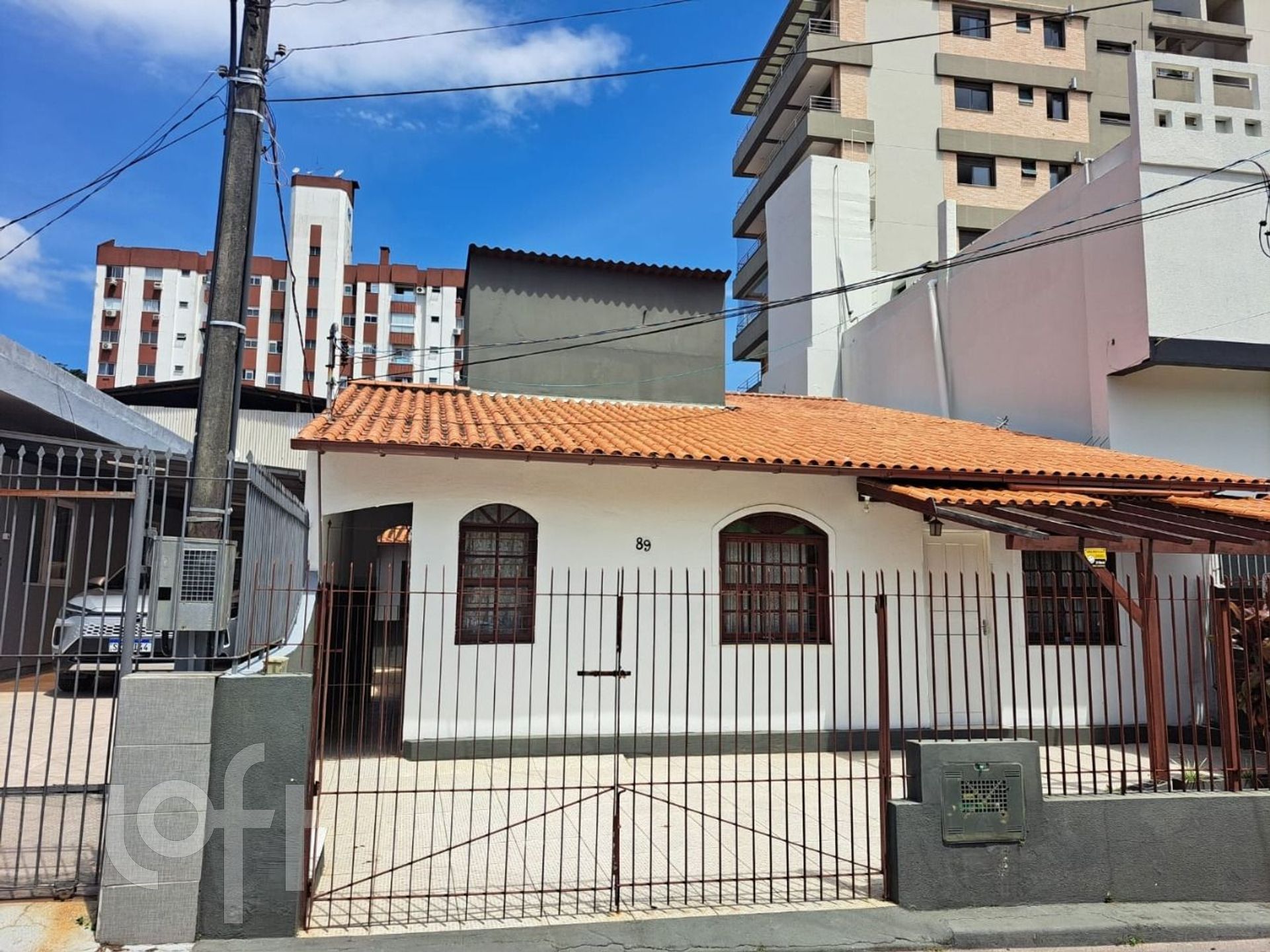 Casa à venda em Saco dos limões com 160 m², 7 quartos, 2 vagas