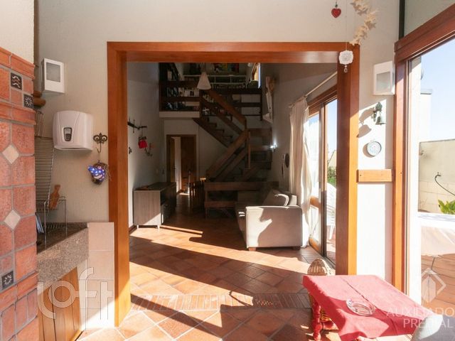 Apartamento com 198m², 3 dormitórios, 1 suíte, 2 vagas, Petrópolis em Porto Alegre