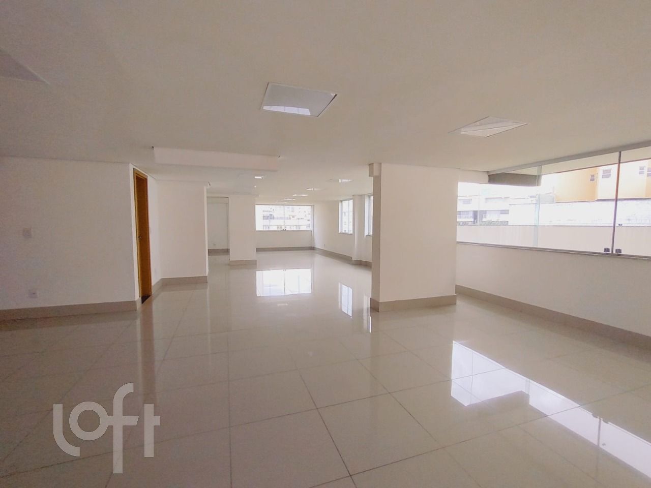 Apartamento à venda com 2 quartos, 60m² - Foto 18