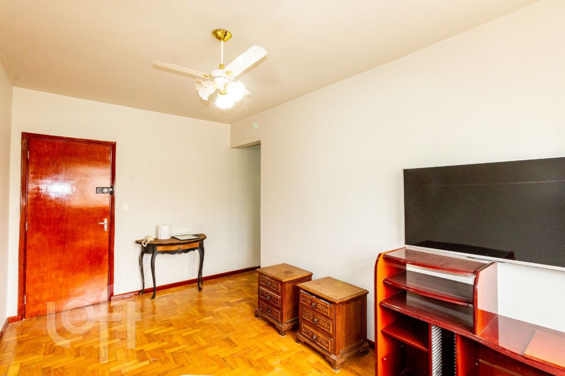 Apartamento à venda com 2 quartos, 64m² - Foto 2