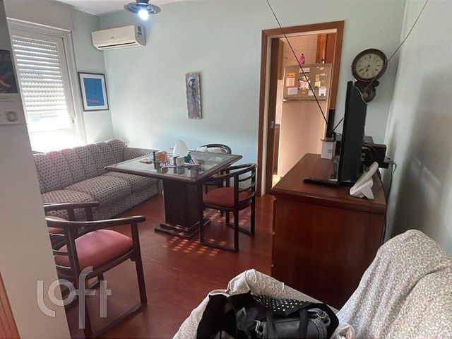 Apartamento com 42m², 1 dormitório, 1 vaga, Santana em Porto Alegre