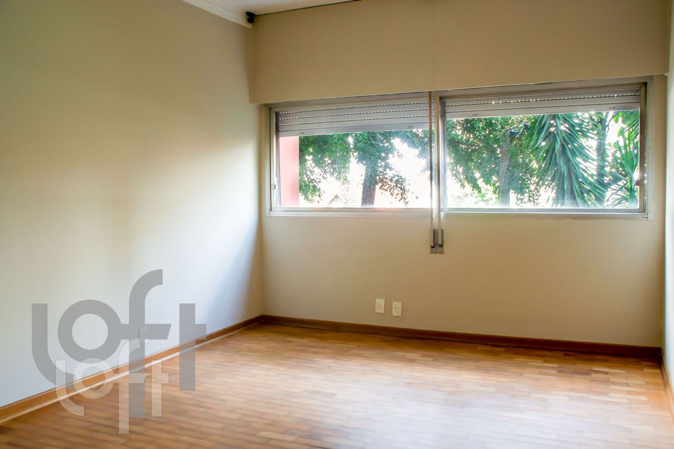 Apartamento à venda com 3 quartos, 247m² - Foto 9