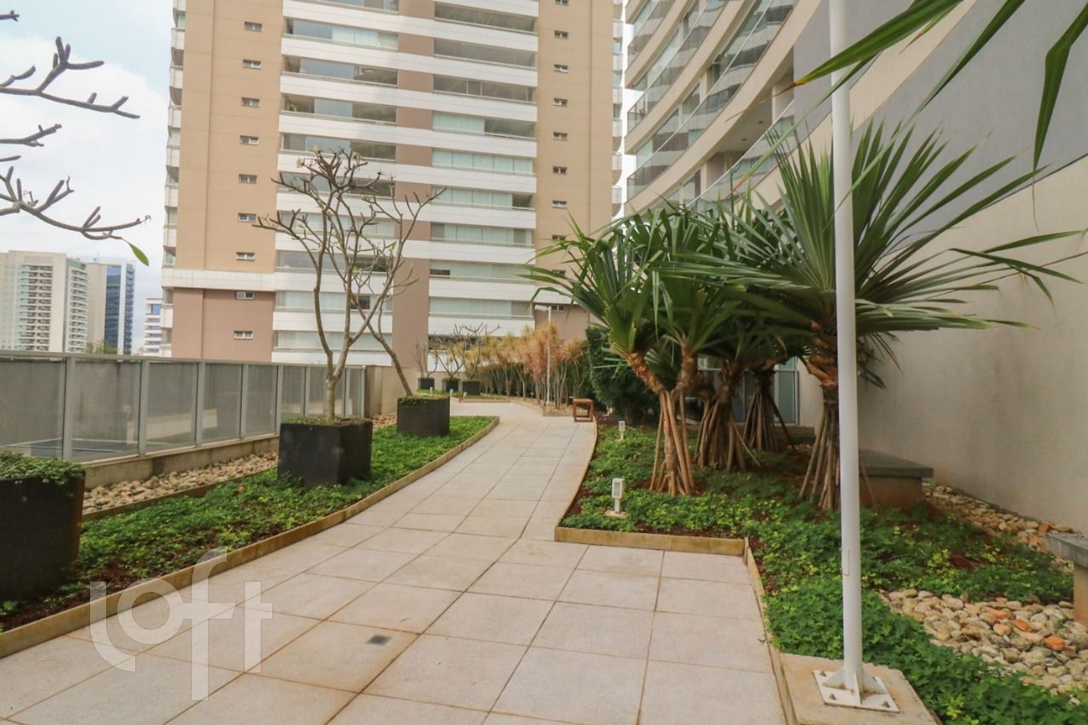 Apartamento à venda com 1 quarto, 53m² - Foto 14