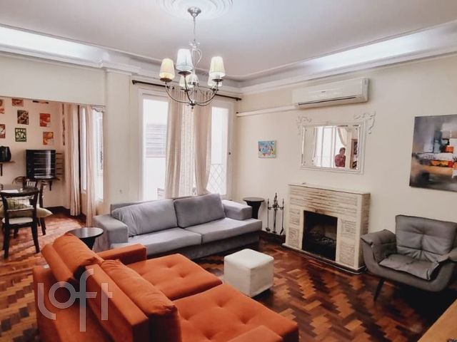 Apartamento com 110m², 3 dormitórios, 1 vaga, Floresta em Porto Alegre