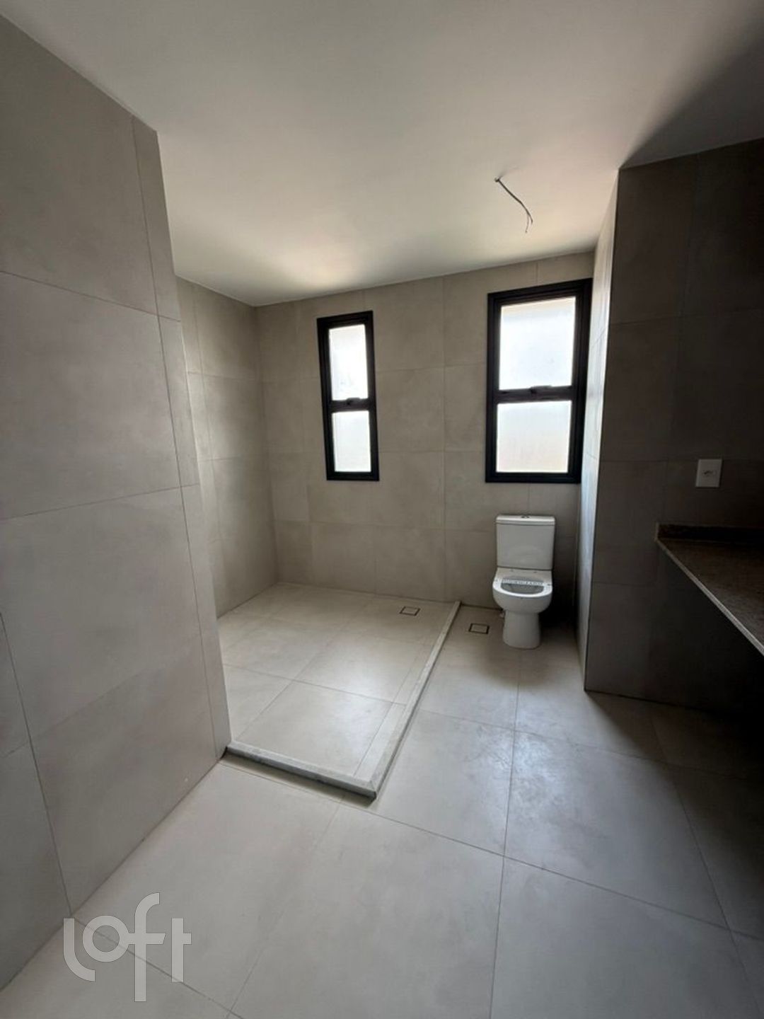 Apartamento à venda com 3 quartos, 210m² - Foto 11