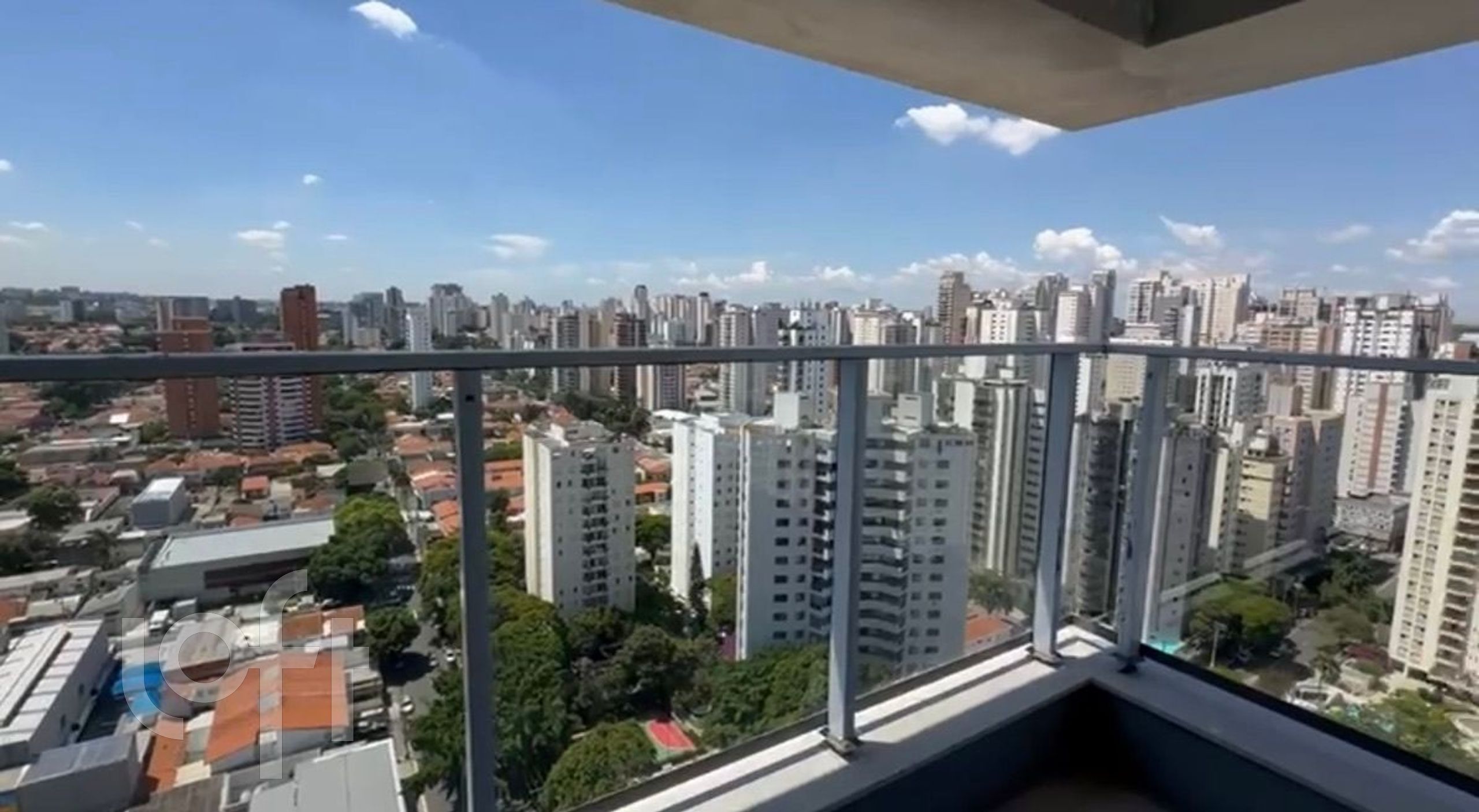 Apartamento à venda com 3 quartos, 210m² - Foto 4