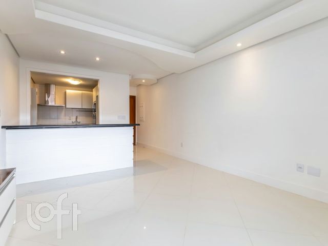 Apartamento com 108m², 3 dormitórios, 2 suítes, 2 vagas, Petrópolis em Porto Alegre