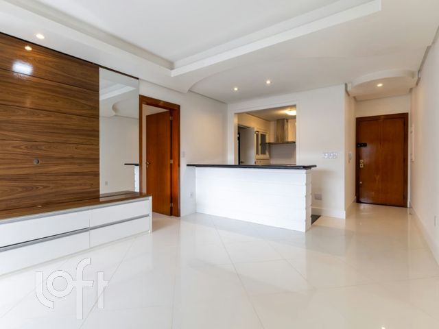 Apartamento com 108m², 3 dormitórios, 2 suítes, 2 vagas, Petrópolis em Porto Alegre