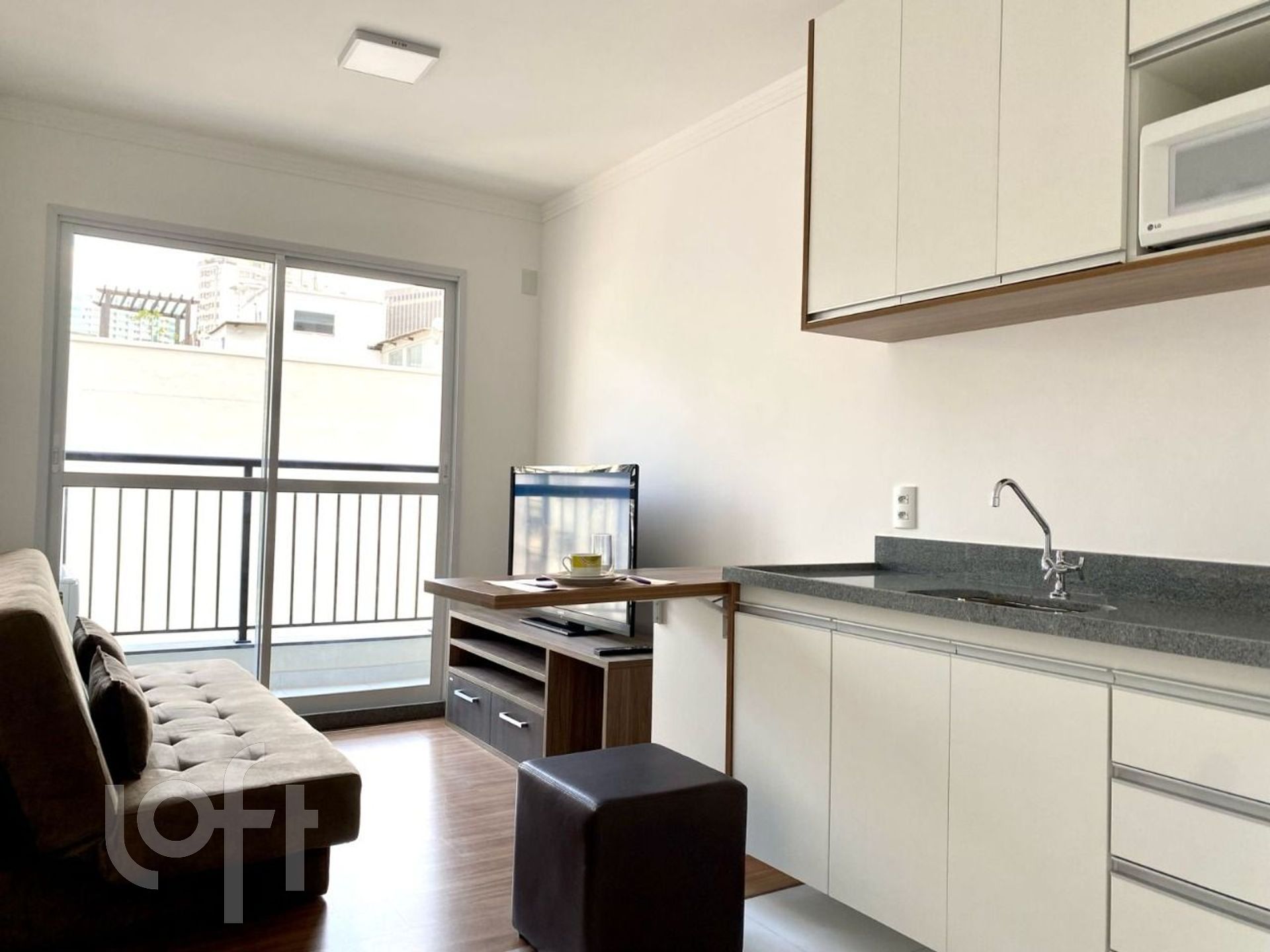 Apartamento à venda com 1 quarto, 28m² - Foto 7