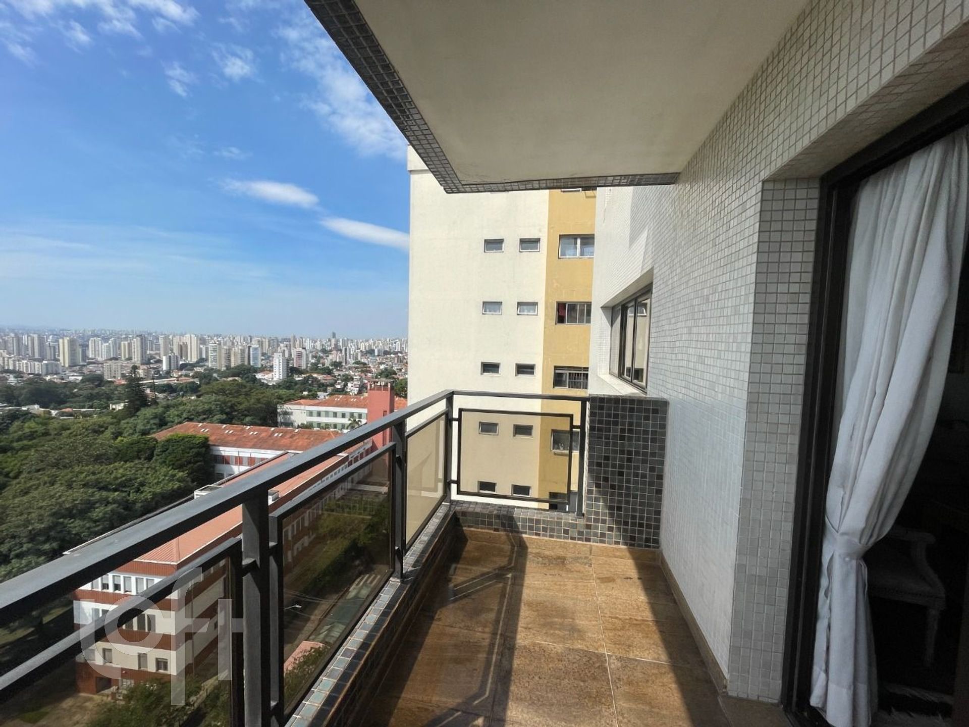 Apartamento à venda com 4 quartos, 260m² - Foto 11