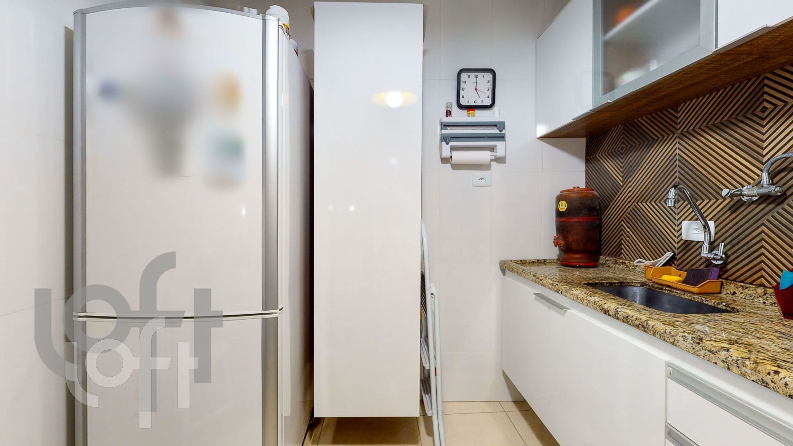 Apartamento à venda com 2 quartos, 70m² - Foto 11