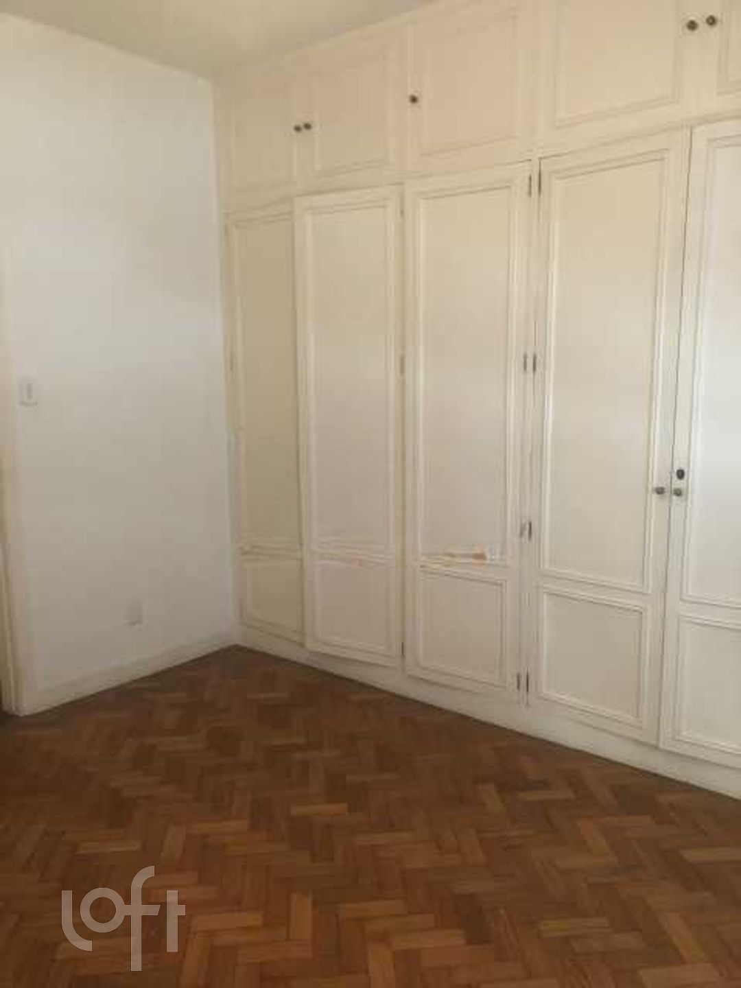 Apartamento à venda com 3 quartos, 223m² - Foto 13