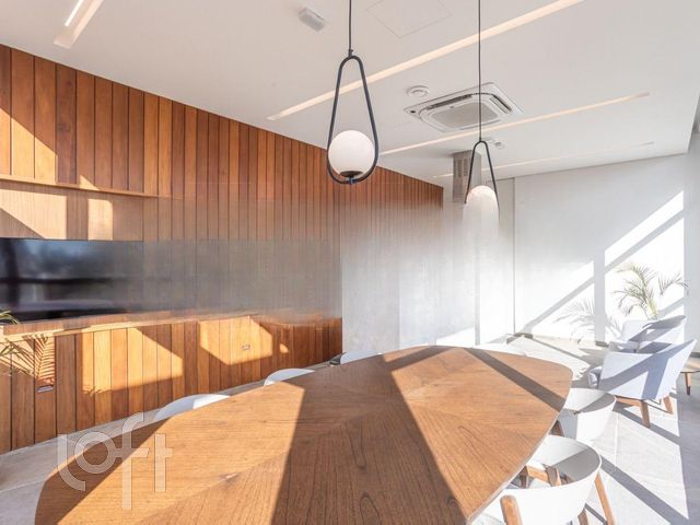 Apartamento com 117m², 2 dormitórios, 2 suítes, 2 vagas, Petrópolis em Porto Alegre