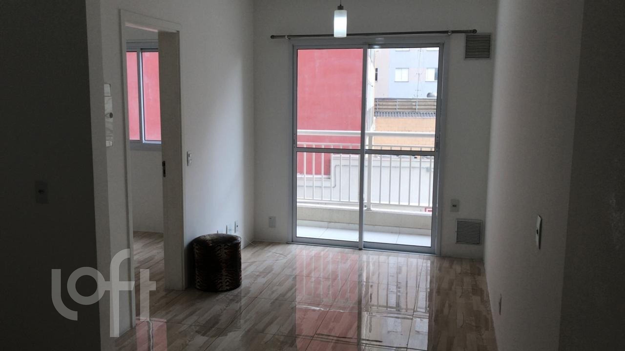 Apartamento à venda com 1 quarto, 33m² - Foto 11