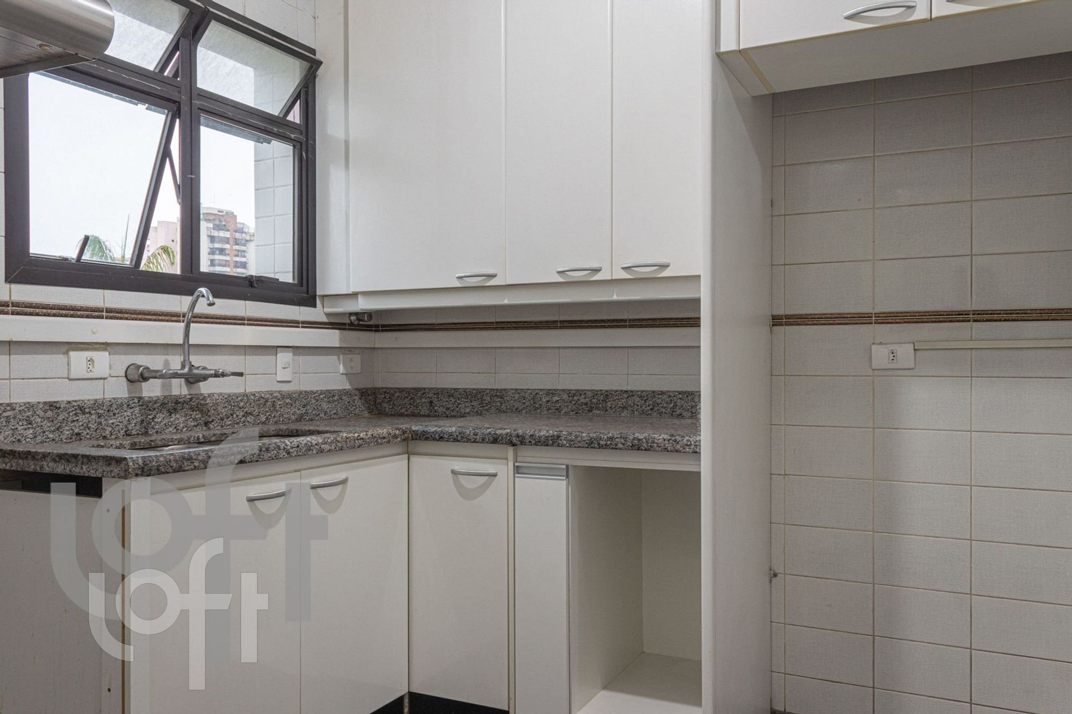 Apartamento à venda com 5 quartos, 170m² - Foto 17