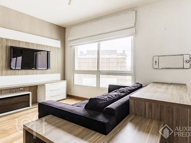 Apartamento com 37m², 1 dormitório, 1 vaga, Três Figueiras em Porto Alegre