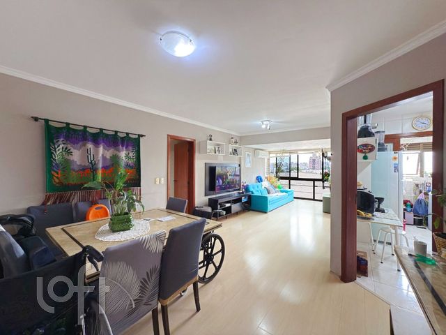 Apartamento com 83m², 2 dormitórios, 1 suíte, 1 vaga, Santana em Porto Alegre