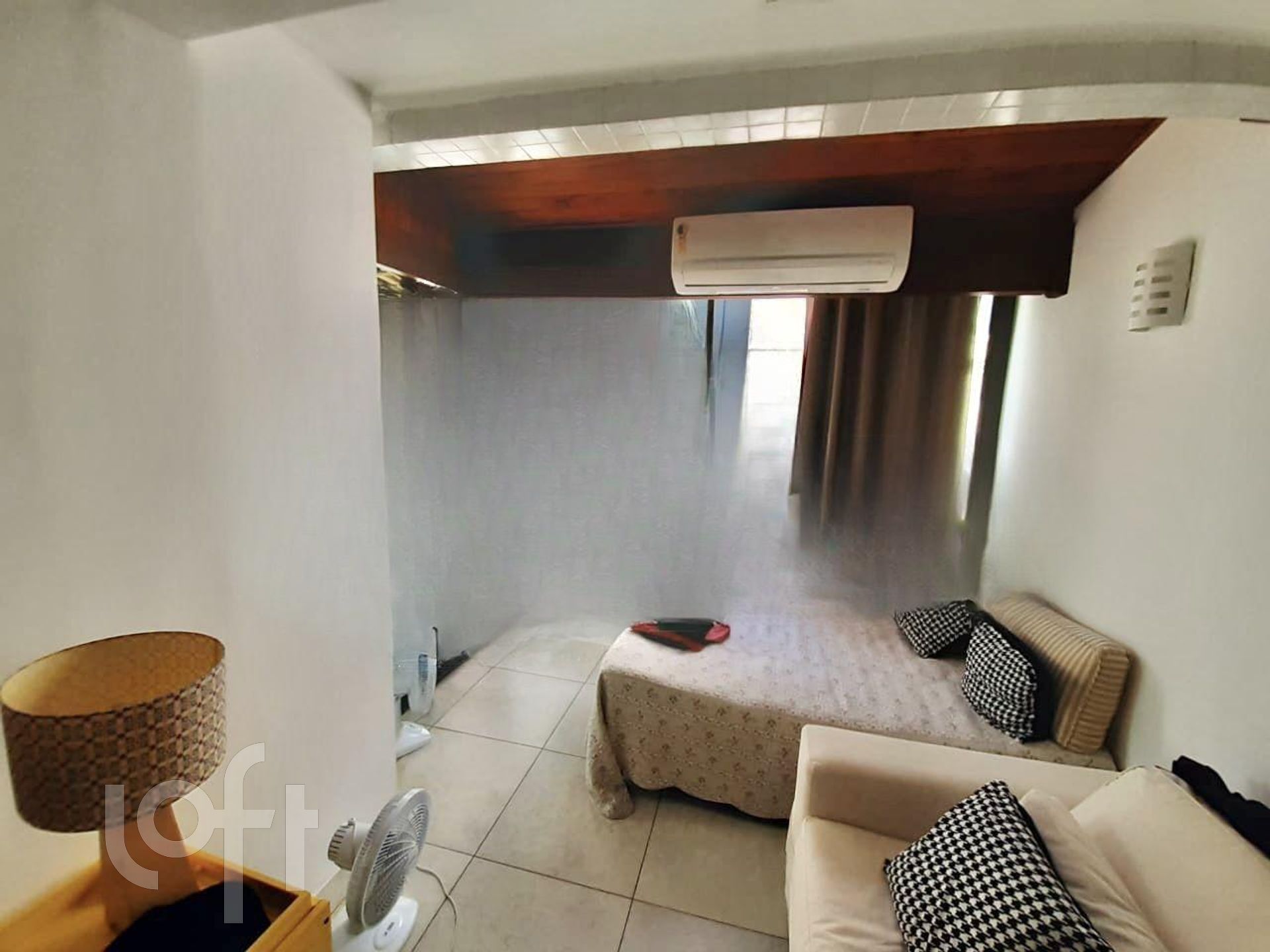 Apartamento à venda com 4 quartos, 160m² - Foto 1