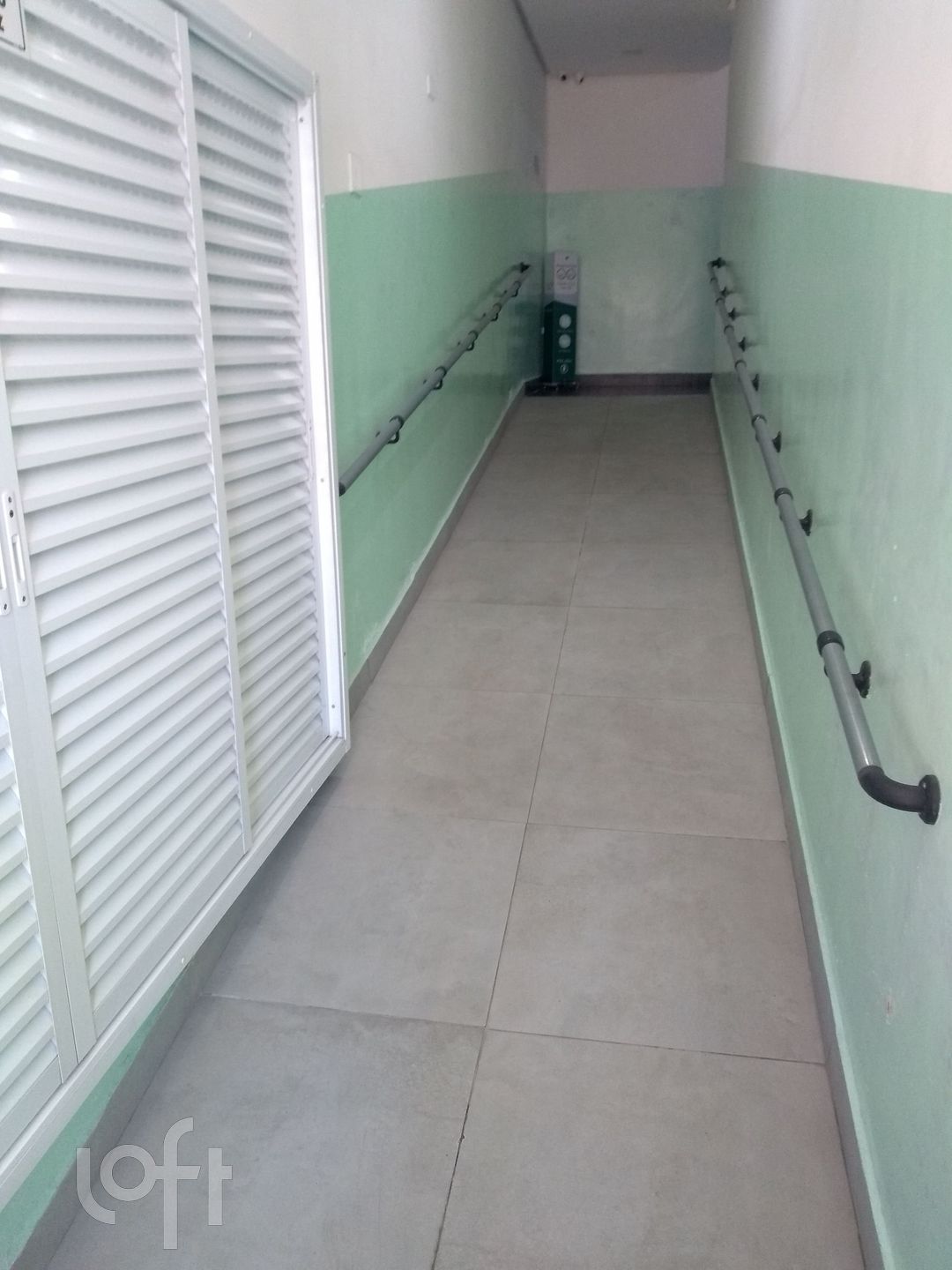 Apartamento à venda com 2 quartos, 79m² - Foto 11