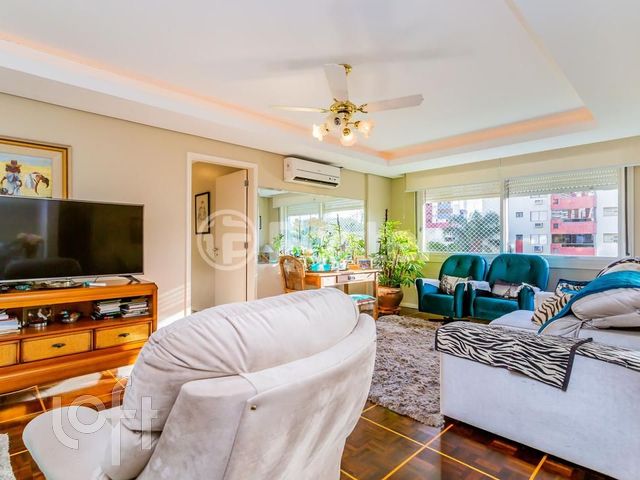 Apartamento com 124m², 3 dormitórios, 1 suíte, 1 vaga, Menino Deus em Porto Alegre
