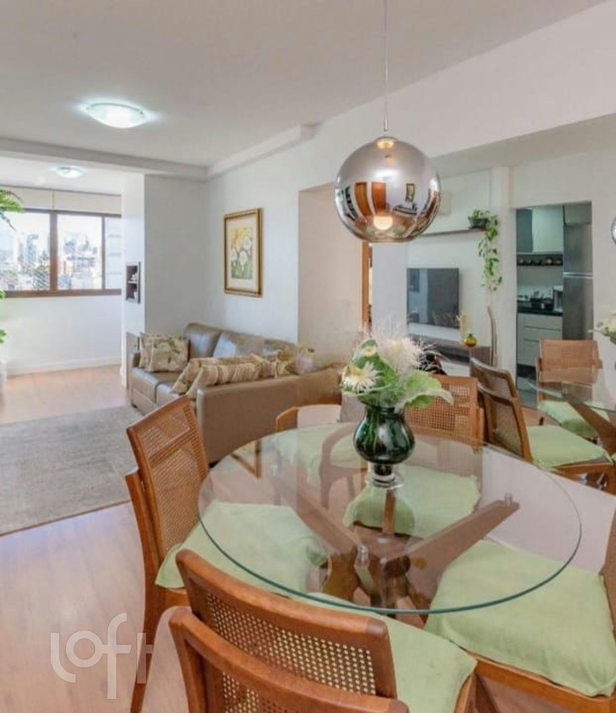 Apartamento com 61m², 2 dormitórios, 1 suíte, 1 vaga, Cidade Baixa em Porto Alegre