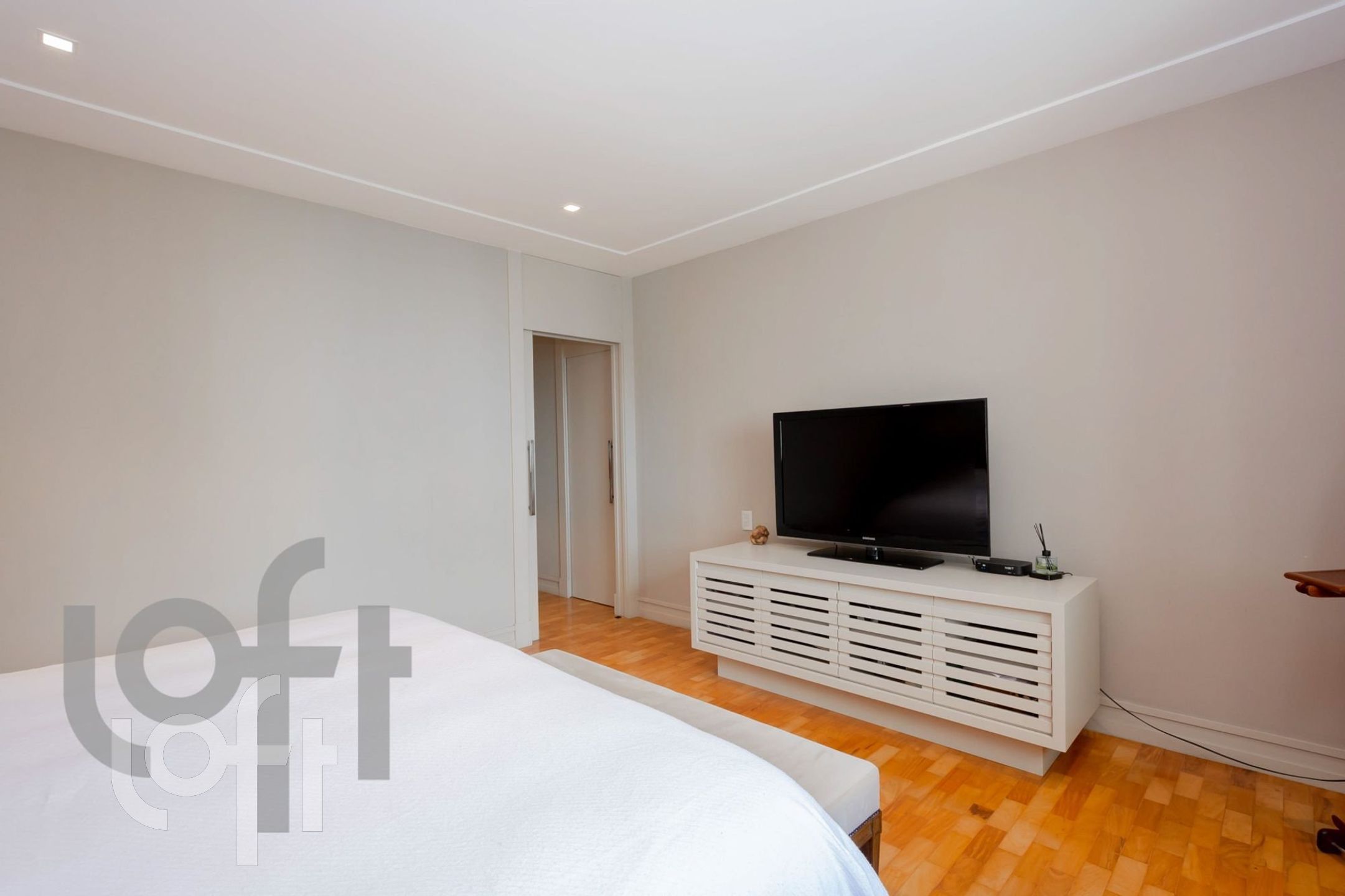 Apartamento à venda com 4 quartos, 337m² - Foto 9