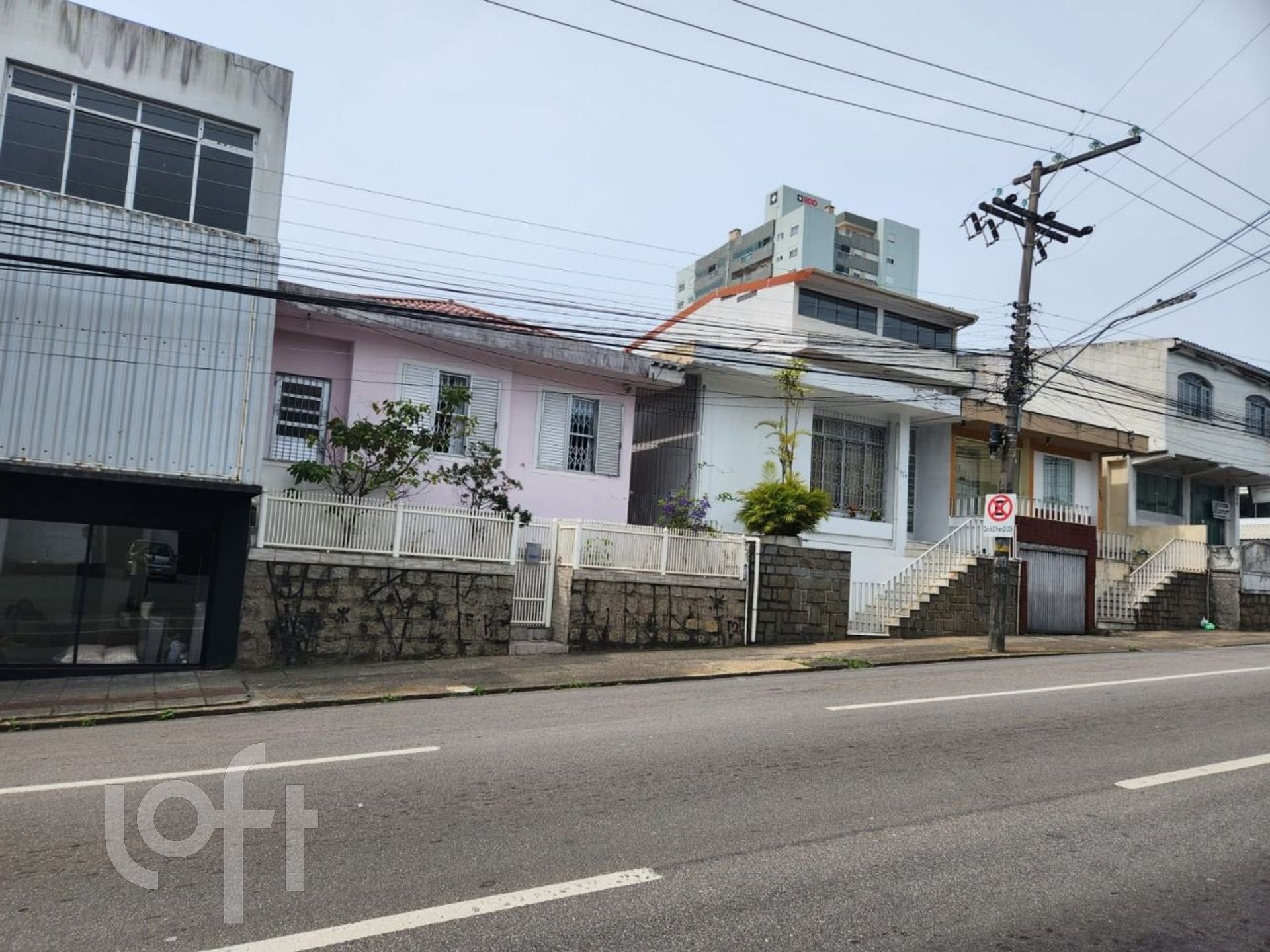 Casa à venda em Estreito com 105 m², 5 quartos