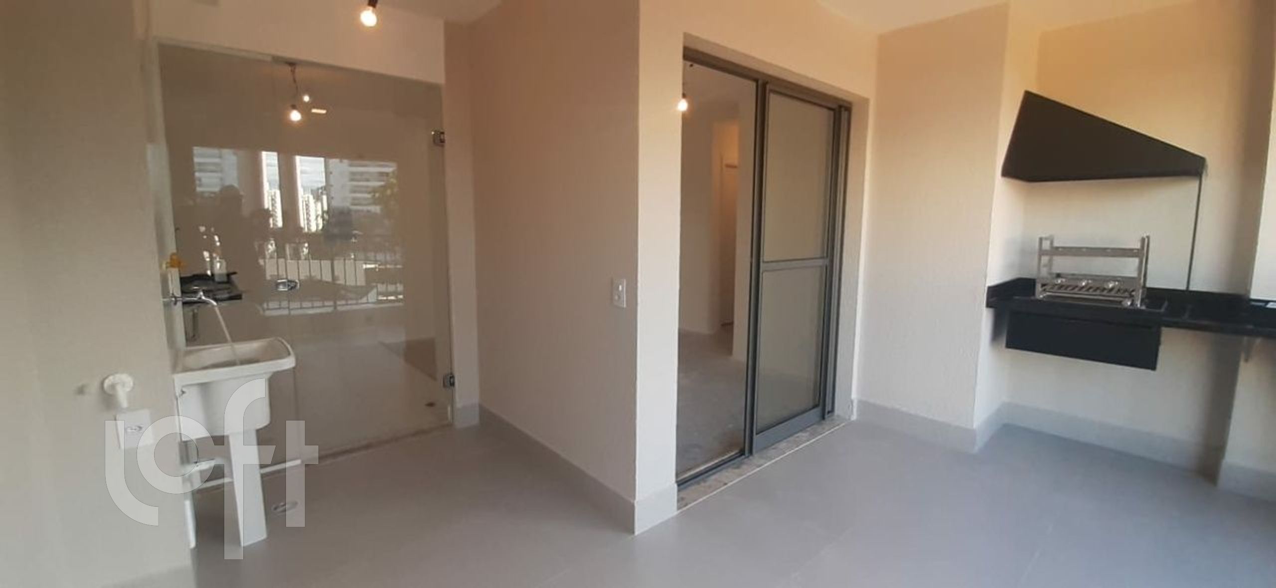 Apartamento à venda com 2 quartos, 68m² - Foto 1