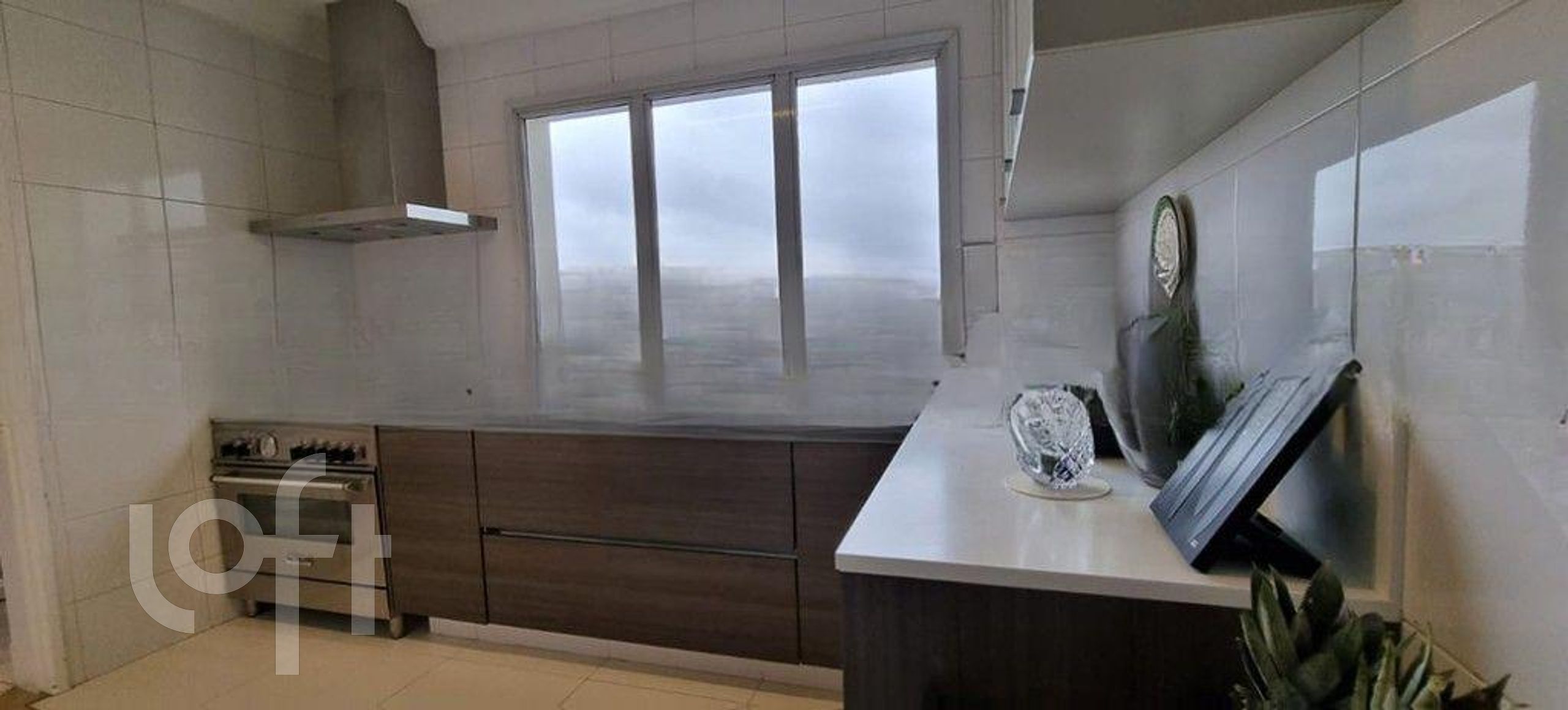 Apartamento à venda com 4 quartos, 245m² - Foto 13