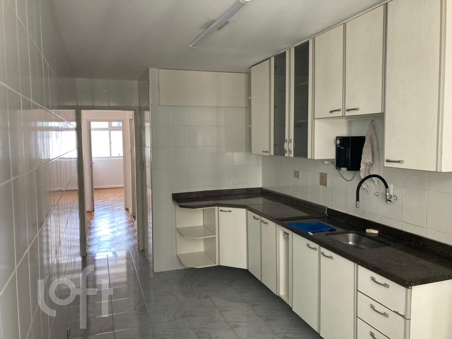 Apartamento à venda com 1 quarto, 57m² - Foto 2