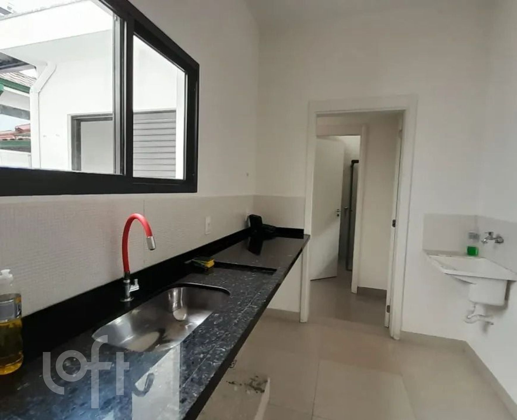 Casa à venda com 3 quartos, 100m² - Foto 14