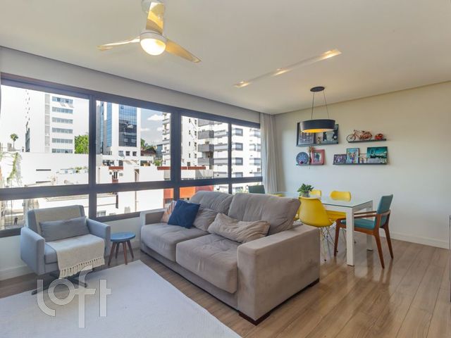 Apartamento com 73m², 2 dormitórios, 1 suíte, 1 vaga, São João em Porto Alegre