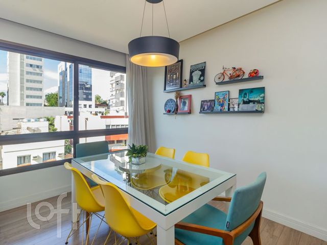 Apartamento com 73m², 2 dormitórios, 1 suíte, 1 vaga, São João em Porto Alegre