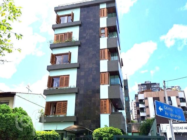 Apartamento com 144m², 3 dormitórios, 1 suíte, 1 vaga, Bela Vista em Porto Alegre