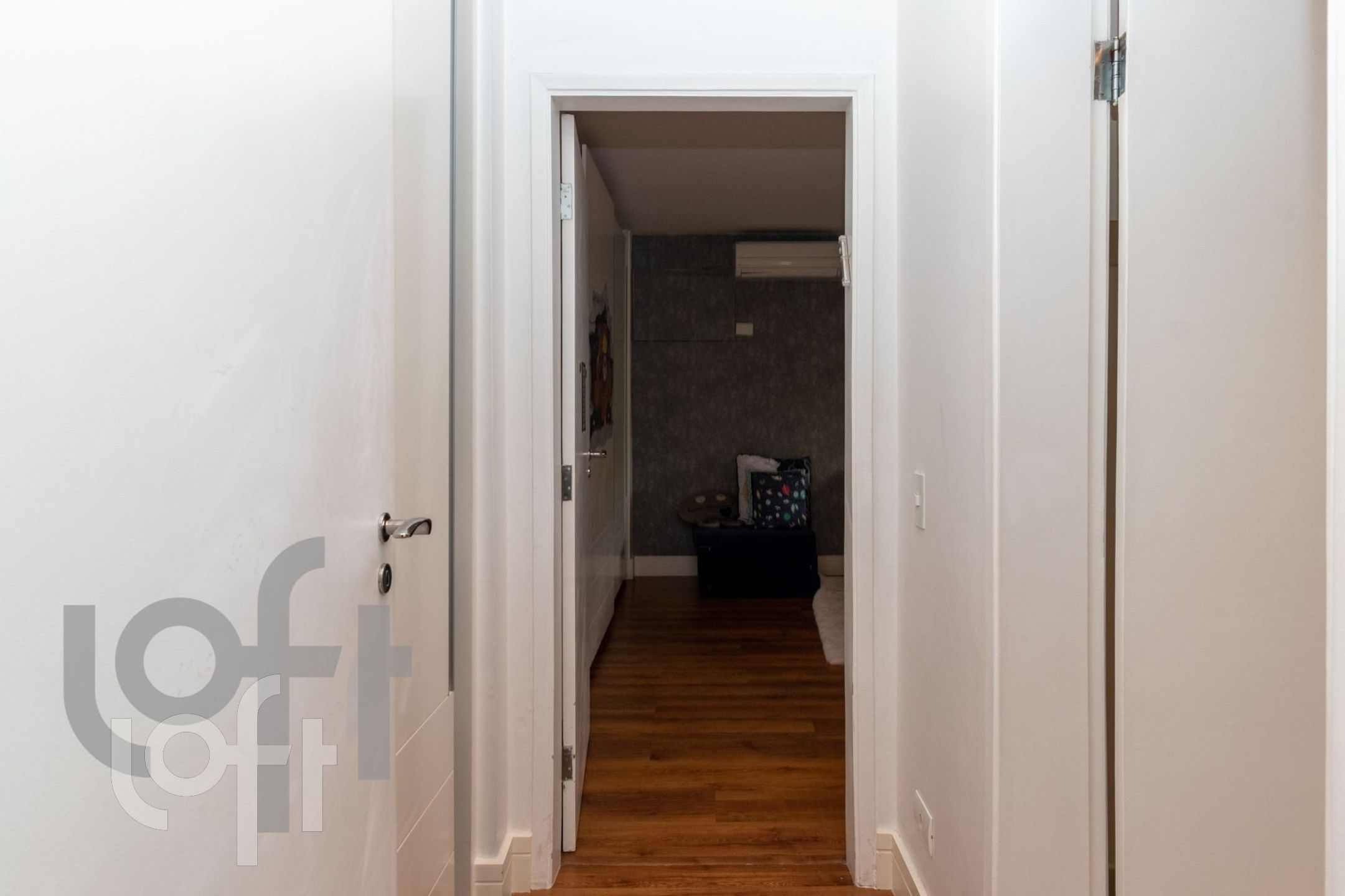 Apartamento à venda com 3 quartos, 260m² - Foto 8