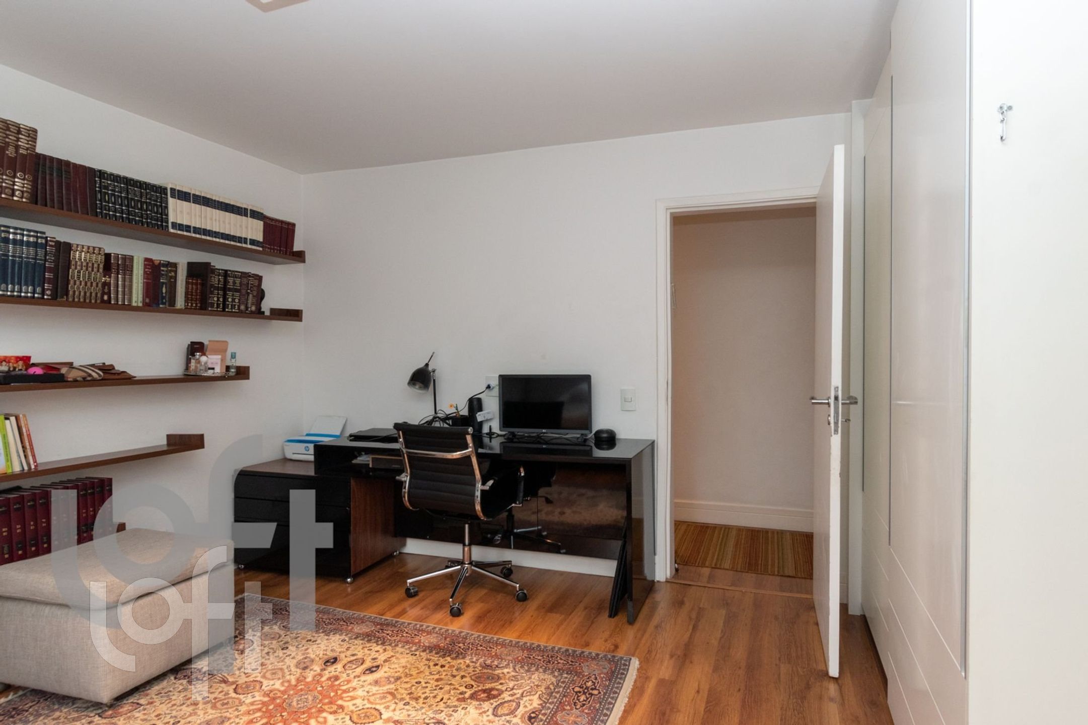 Apartamento à venda com 3 quartos, 260m² - Foto 7