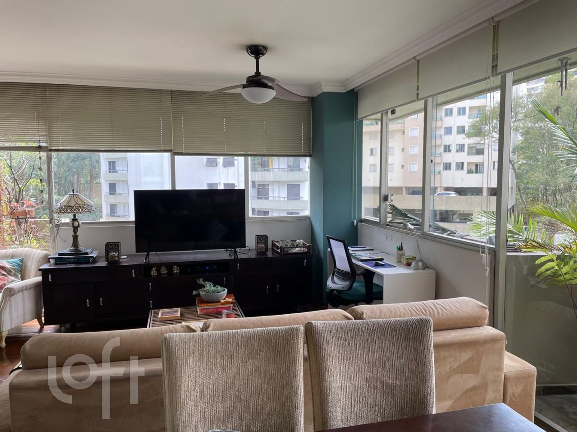 Apartamento à venda com 3 quartos, 159m² - Foto 1