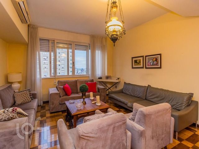 Apartamento com 126m², 3 dormitórios, 1 vaga, Independência em Porto Alegre