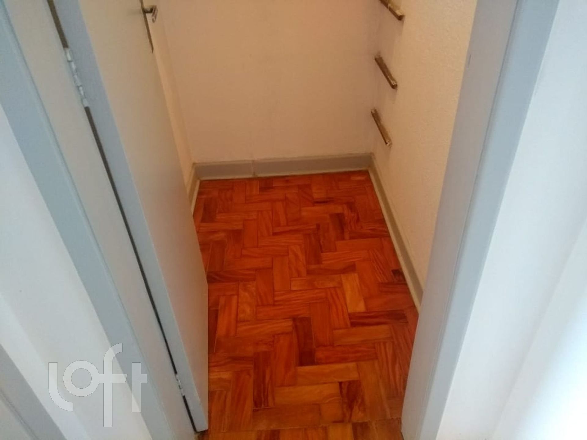 Apartamento à venda com 2 quartos, 100m² - Foto 2