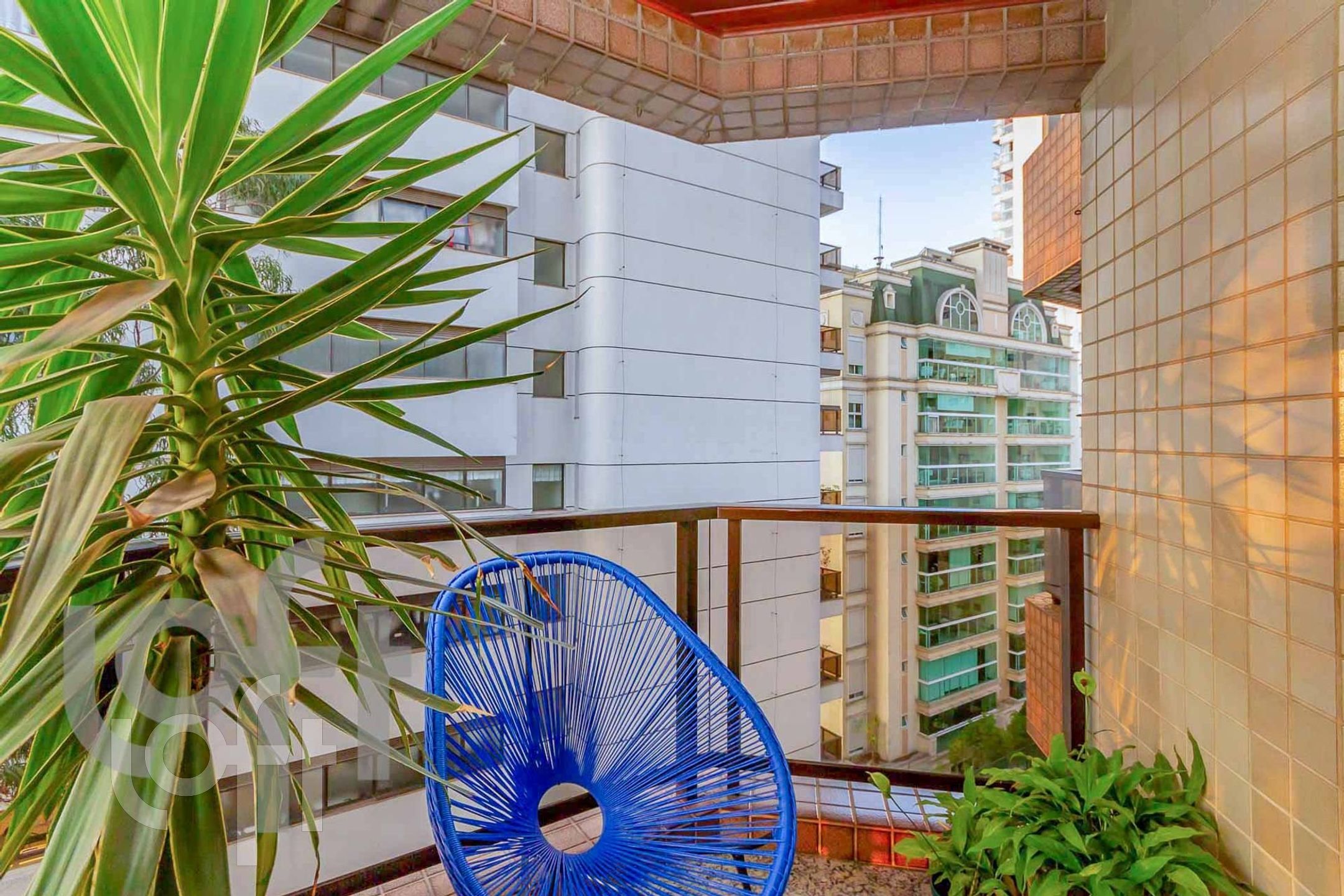 Apartamento à venda com 4 quartos, 320m² - Foto 12